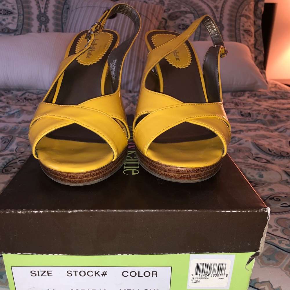 Yellow Sling Platdorm Sandal